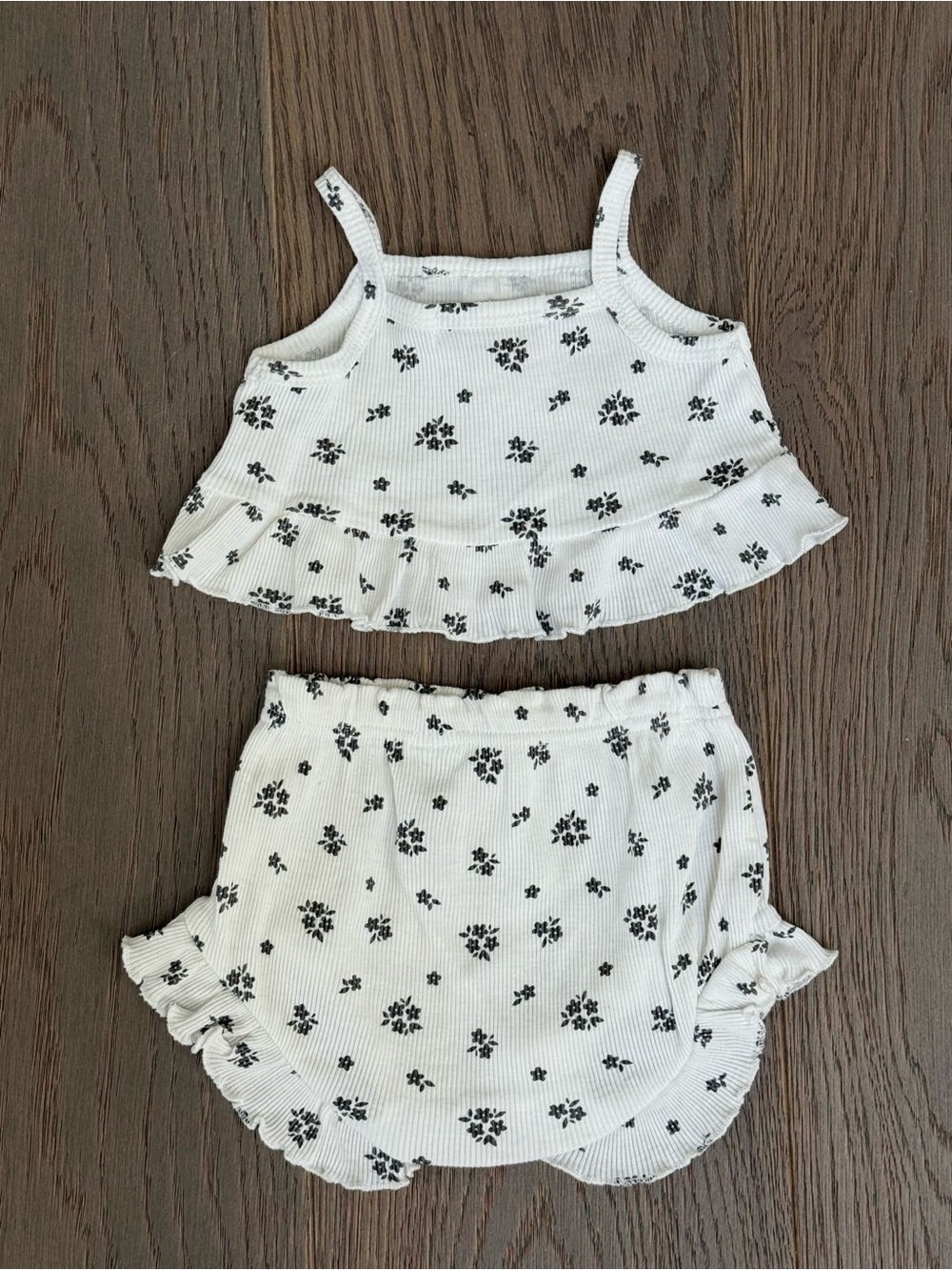 Rachel Zoe Matching Set - Picture 3 of 11